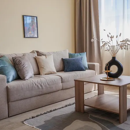 Blue Horizon Apartment *